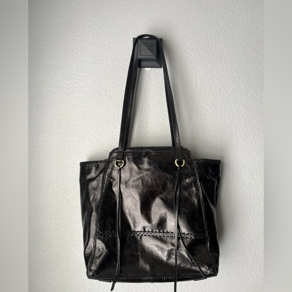 HOBO tote style black handbag, genuine leather, excellent condition